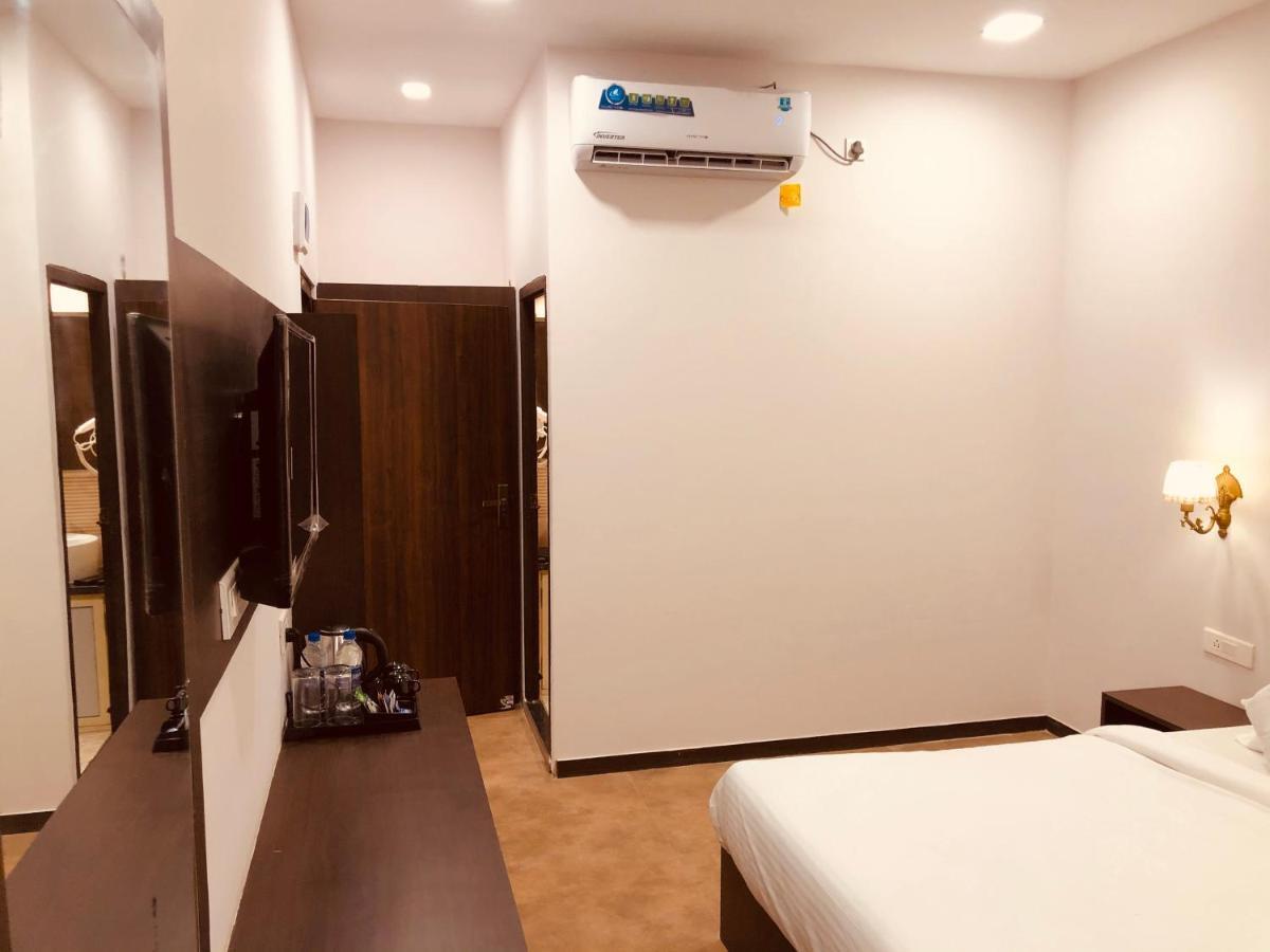 Aurum Resorts Morjim Ashvem Beach 外观 照片